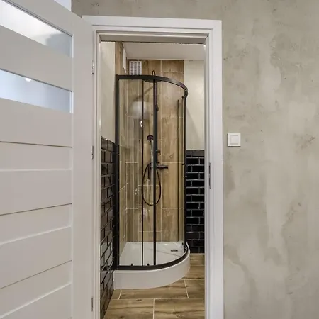 Niron Spacerowa * Piła